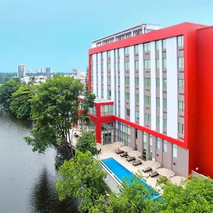 radisson-guayaquil.guayaquilhotels.org/
