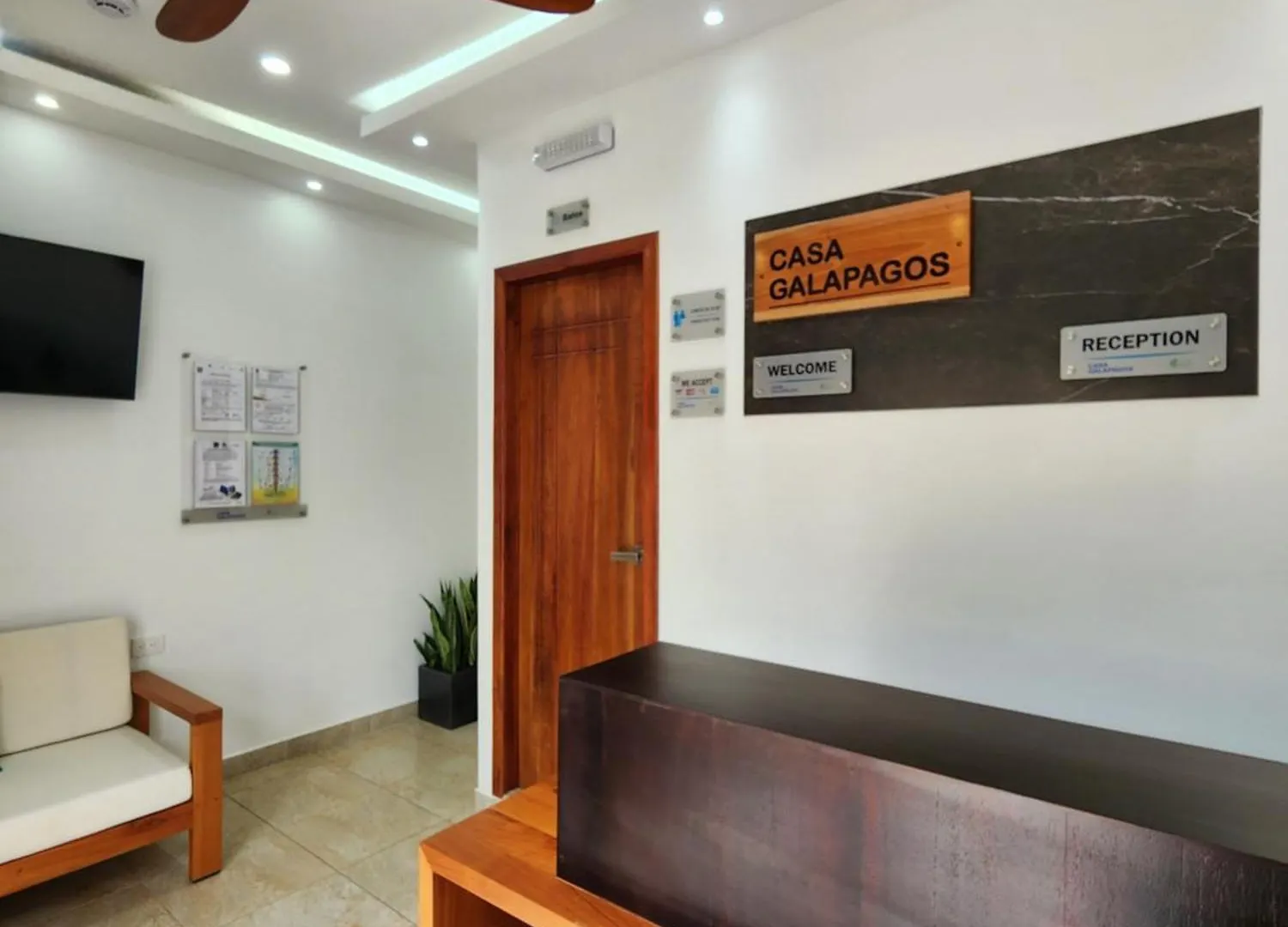 Casa Galapagos By Hostal Fragata Puerto Ayora