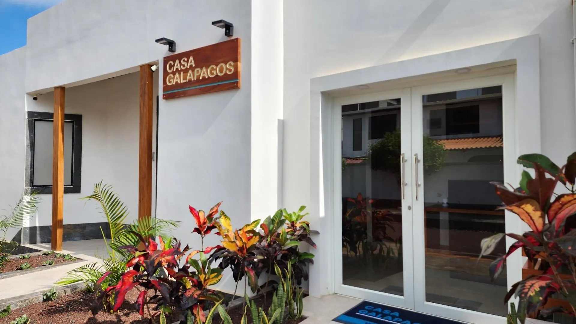 Casa Galapagos By Hostal Fragata Puerto Ayora