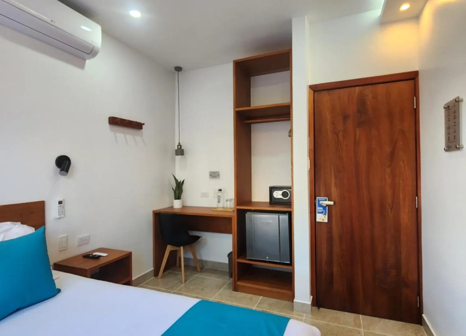 Casa Galapagos By Hostal Fragata Puerto Ayora  Ecuador